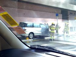 Car fire -20110519-00009