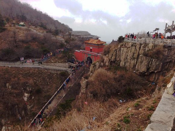 Views of Tai Mountain Views of Tai Mountain